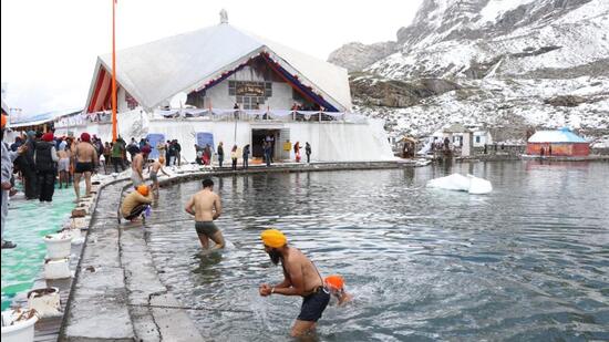 Hemkunt Sahib Yatra from Amritsar
